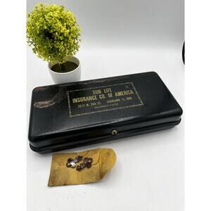 Vtg Sun Life Insurance Co America Cleveland Ohio Metal Cash Box w/Keys